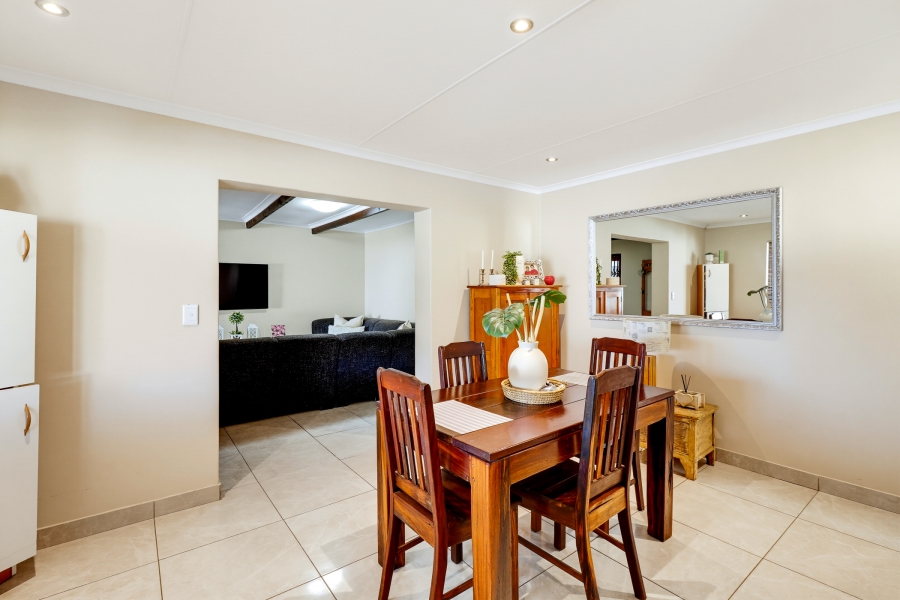 3 Bedroom Property for Sale in Pine Acres Western Cape